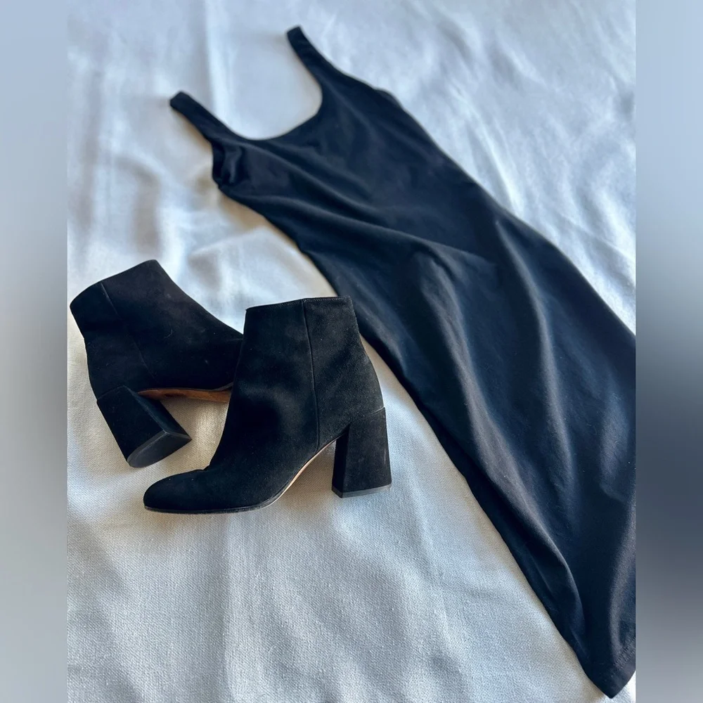 LUVALOT ‘Little Black Dress’ Scoop-Neck Midi Bodycon Dress | Women’s 2  NWOT - Picture 8 of 8